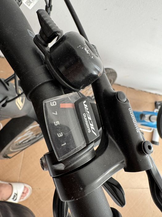 Vând bicicletǎ semi  electricǎ