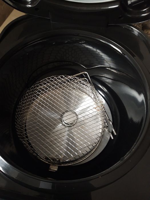 Продам мультиварку Redmond RMC M80