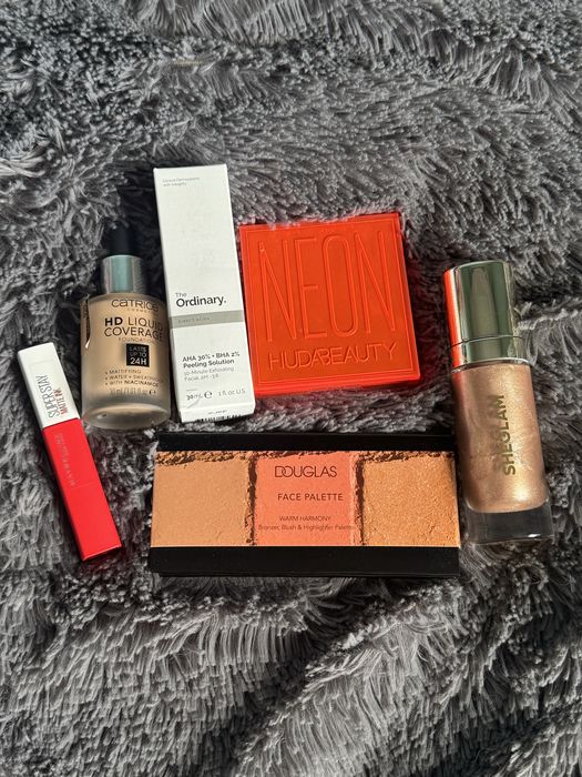 Козметика от fenty, catrice, douglas, the ordinary, maybelline