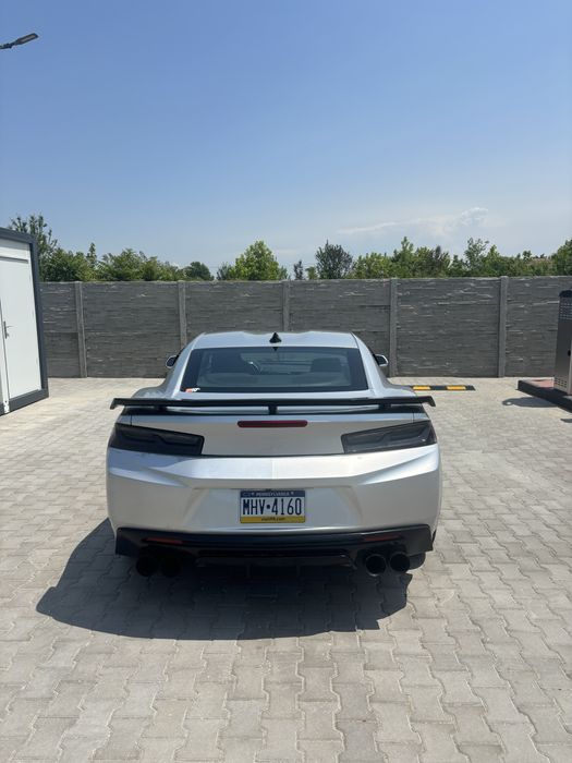Chevrolet camaro v6