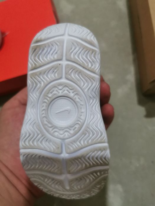 Маратонки Nike чисто нови са