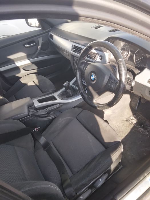 Bara m capota aripa bmw e90 e91