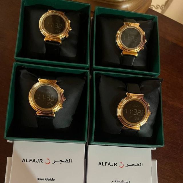 Alfajr soatlari suvga chidamli