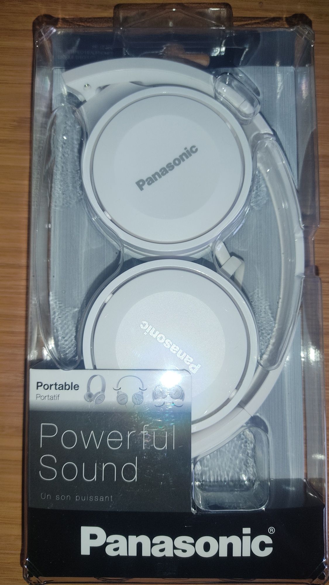 Нови слушалки Panasonic RF-HF100E-W