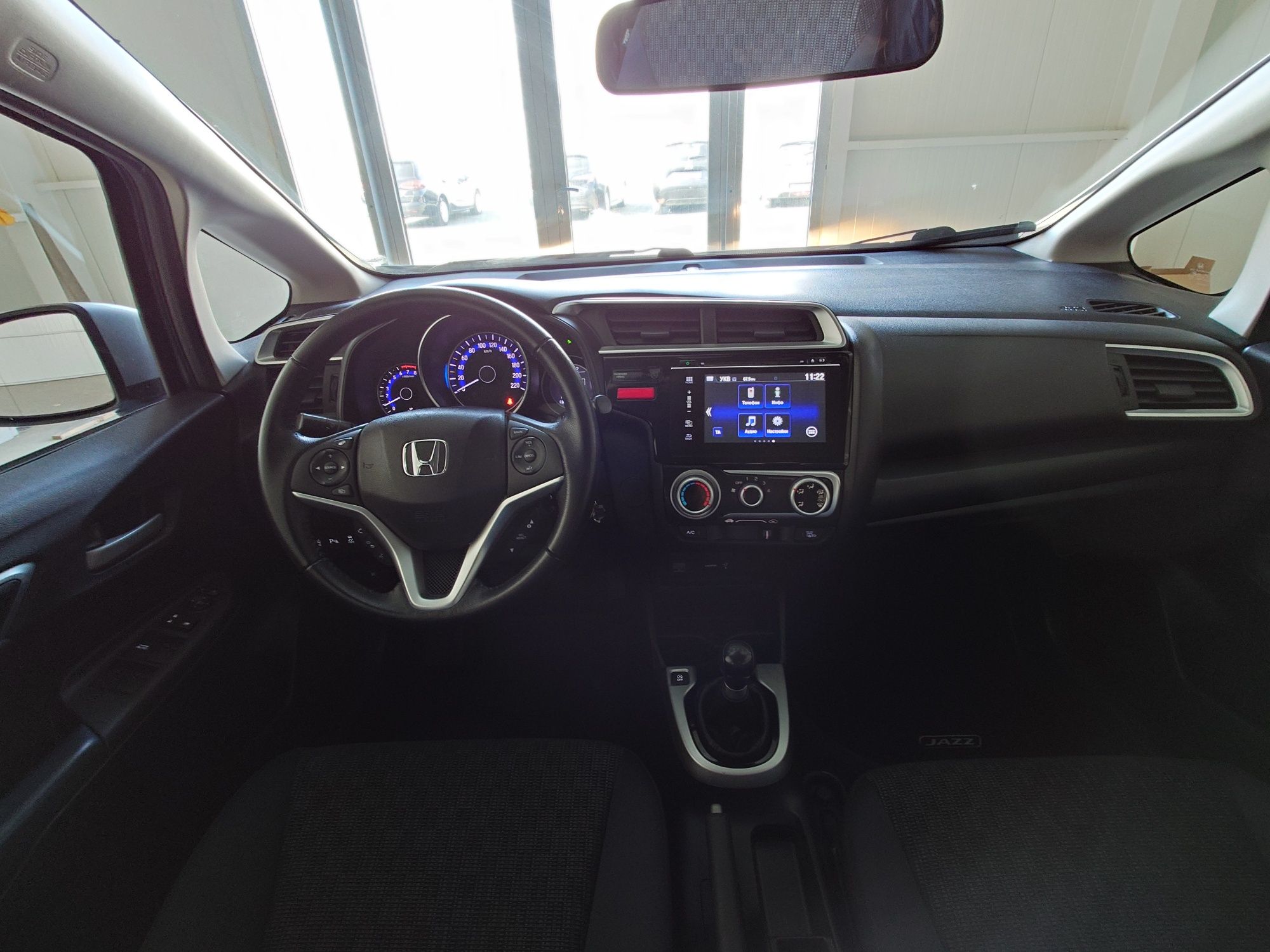 HONDA JAZZ i-VTEC Comfort Navi  1.3 ГАЗ-BRC  Обслужена Italy