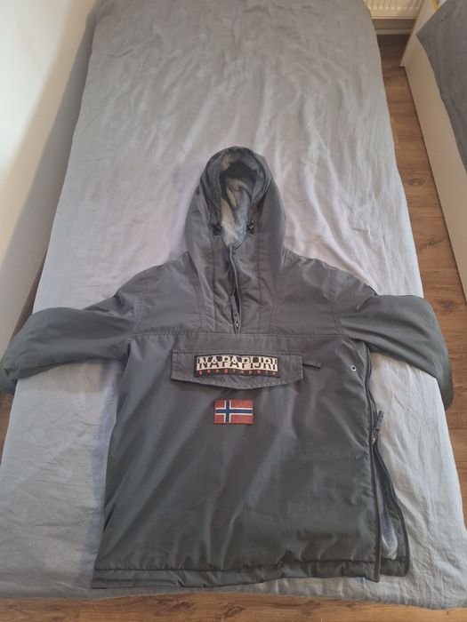 NAPAPIJRI-Зимно яке,М-размер!