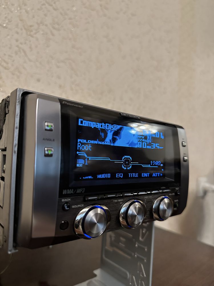 Pioneer Carrozzeria FH-P009MD magnitafon sotiladi. Blutusi bor.