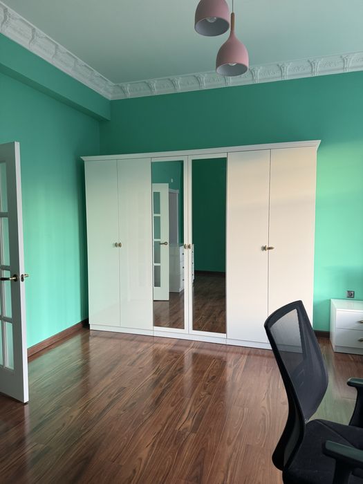 Спальня мебель , в отличном состоянии , продается в связи с перездом