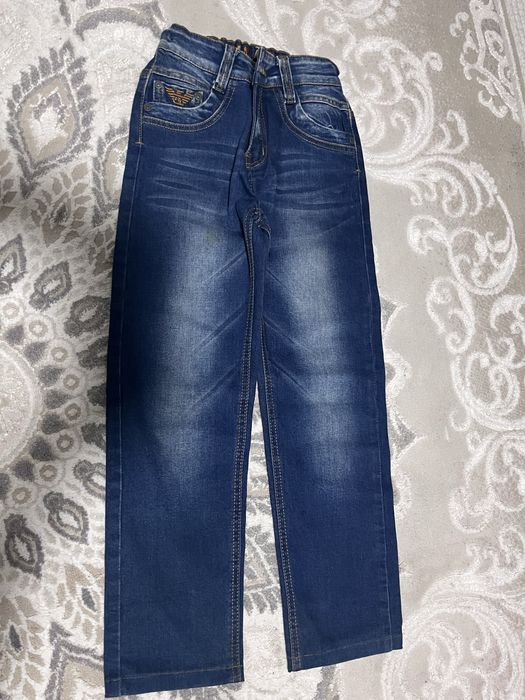 Продам синие джинсы