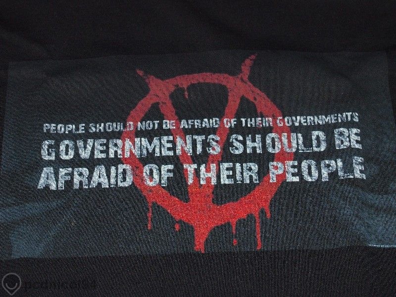 Тениска Government