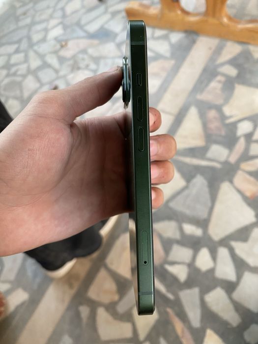 Iphone 13    31-kun garantiyasi bilan