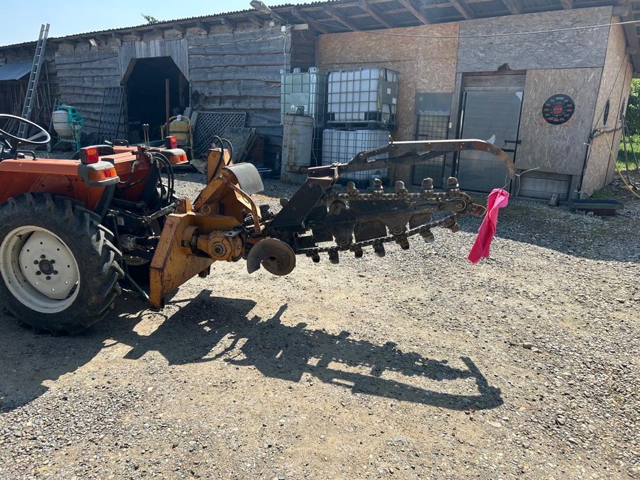 Trencher de tractor/ masina de sapat santuri