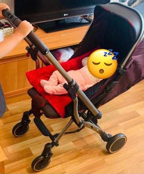 Коляска детская в отличном состояний