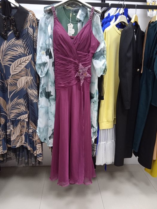 Продаю вечернее платье 42 раз