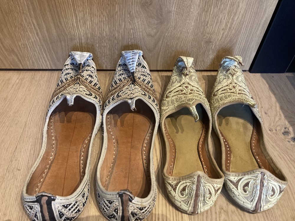 Автентични индийски обувки