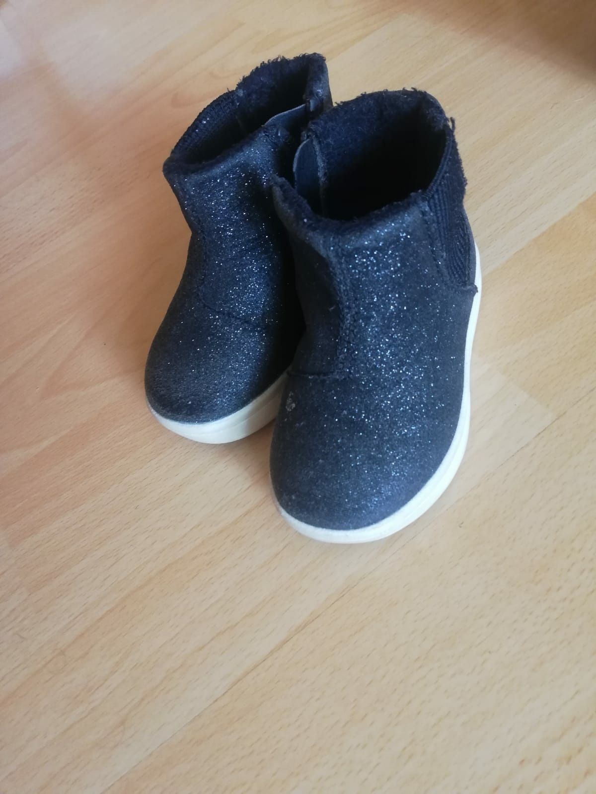 Ghete, cizme, pantofi 18-20, Adidas, Melania