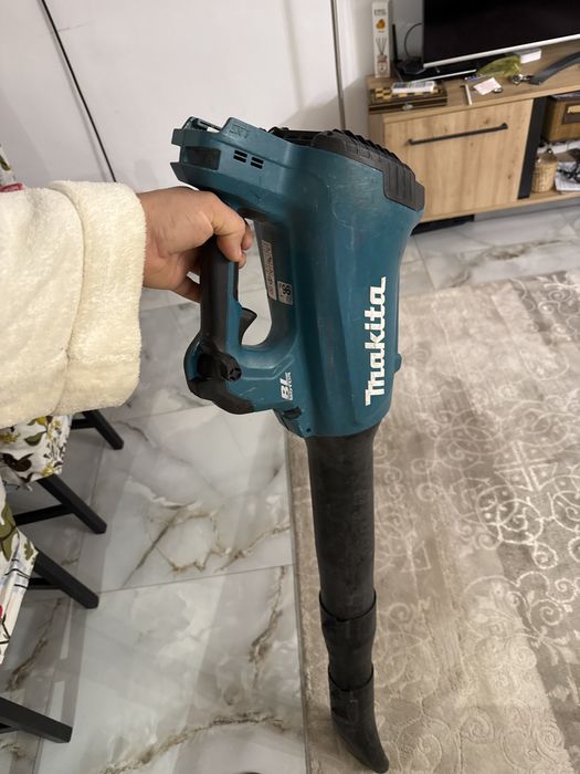Makita DUB 184 suflanta frunze