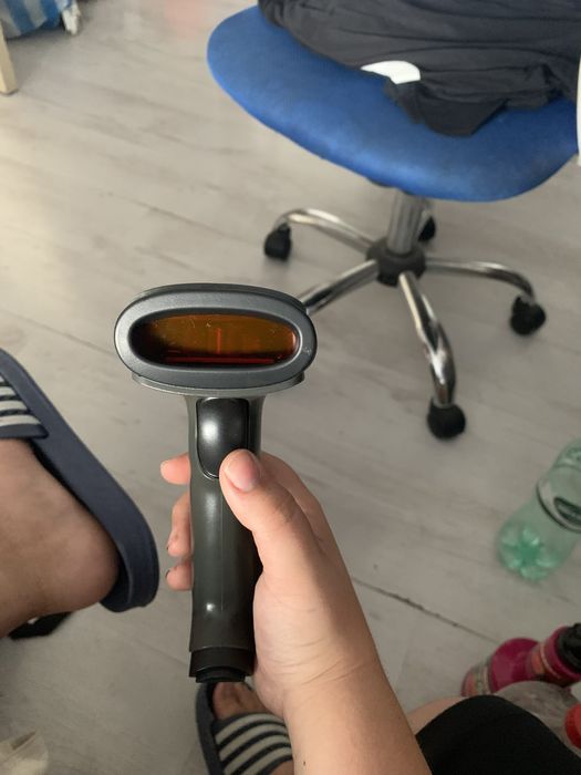 Продавам бежичен четец