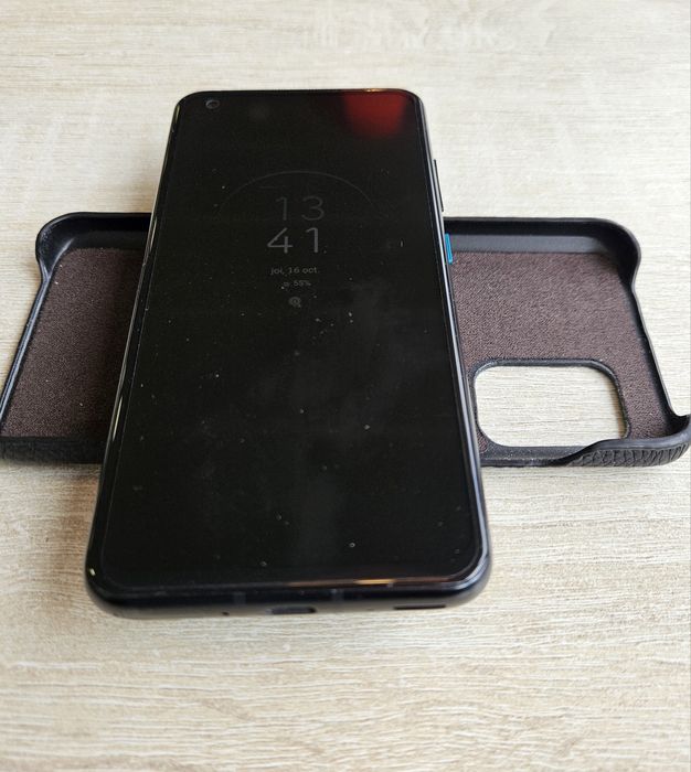 Asus ZenFone 8 ( 8 / 256 ), dual SIM fizic, perfect funcțional