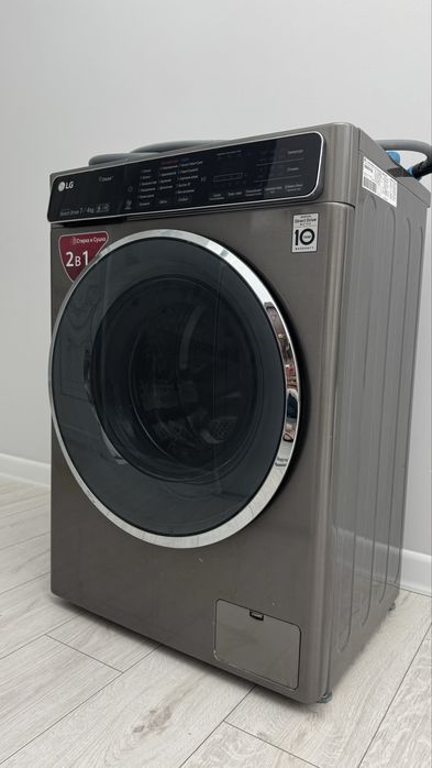 Стиральная машина LG Direct Drive 7 / 4kg