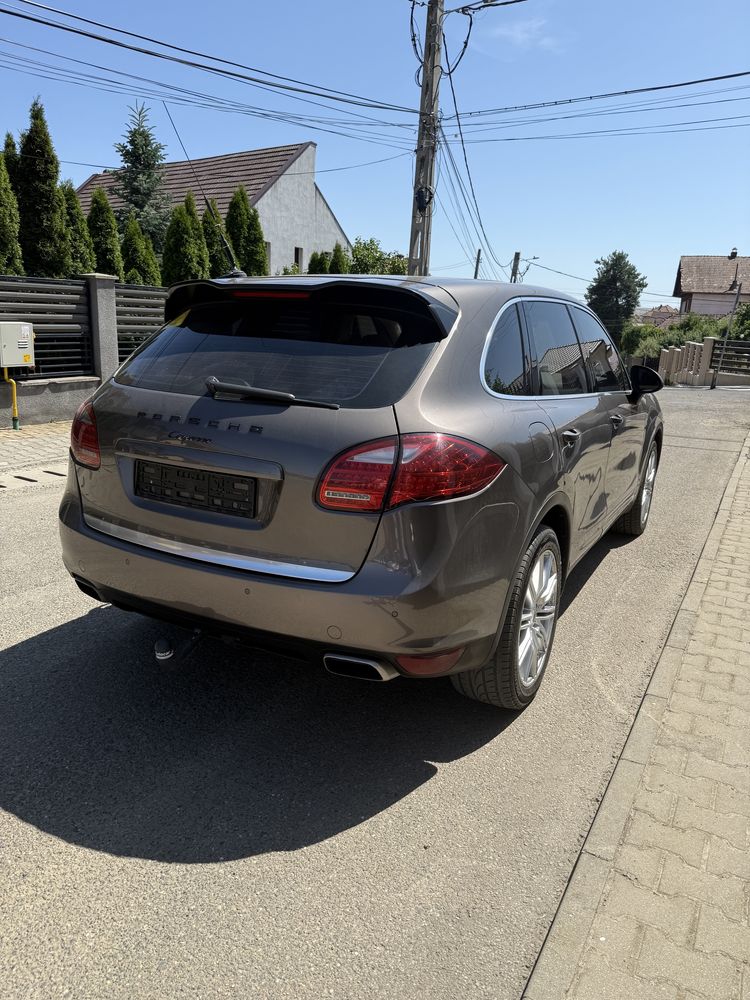 Vand porche cayenne 2011