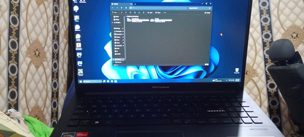 Laptop asus vivobook go15