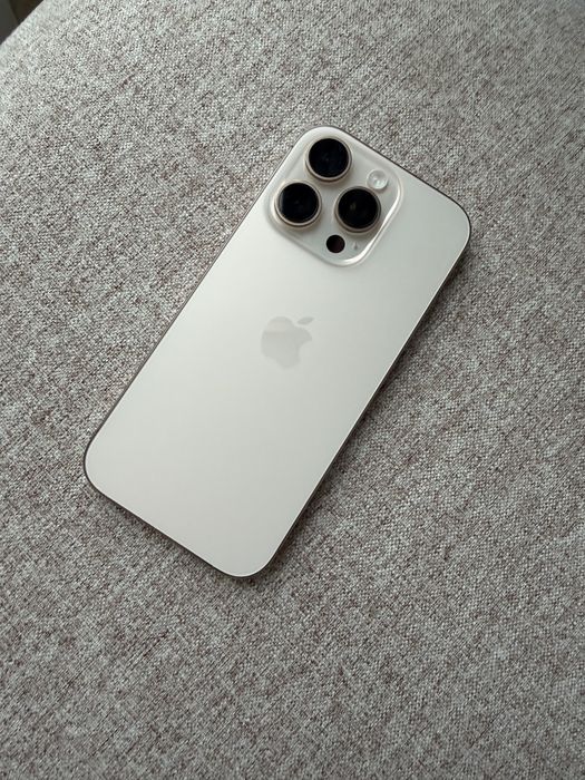 iPhone 16 pro 256 gb