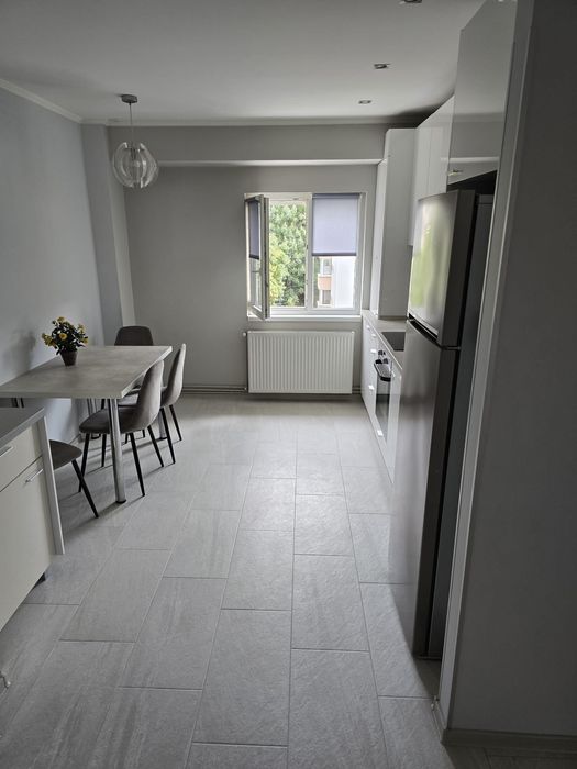 Proprietar inchiriez apartament 2 camere la 5 minute de Iulius Town