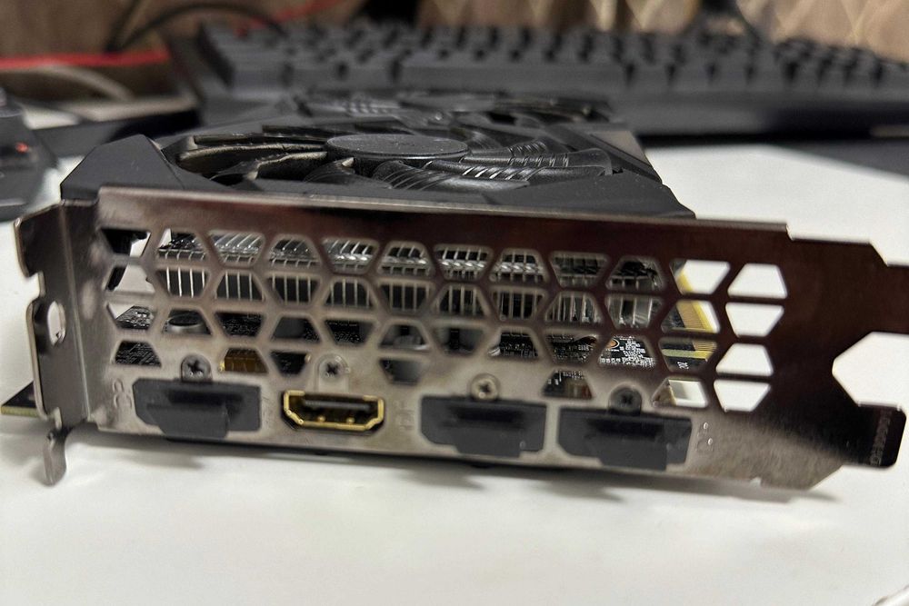 Placa video NVIDIA GTX 1660TI 6GB GDDR6