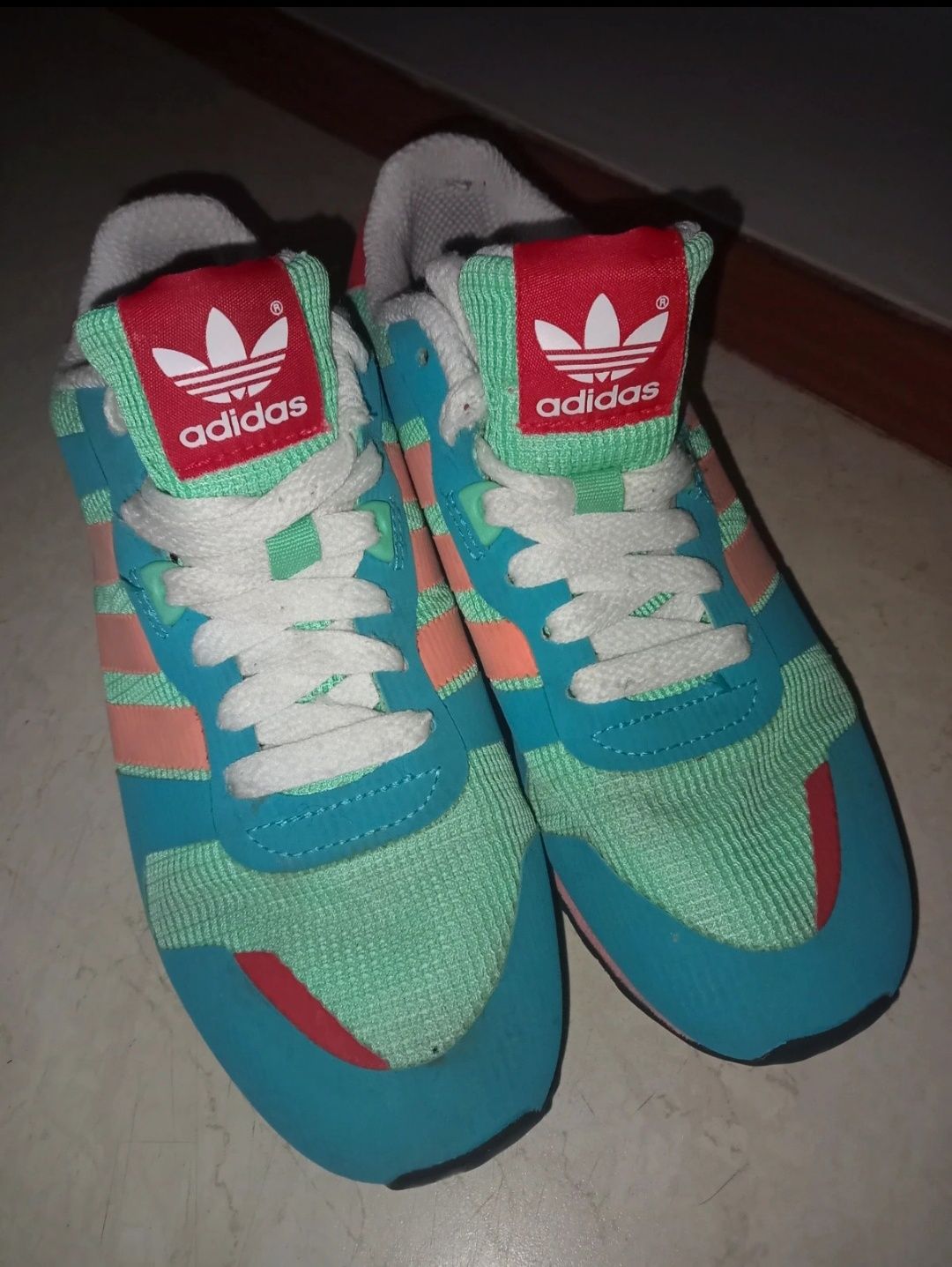 Adidas marimea 35