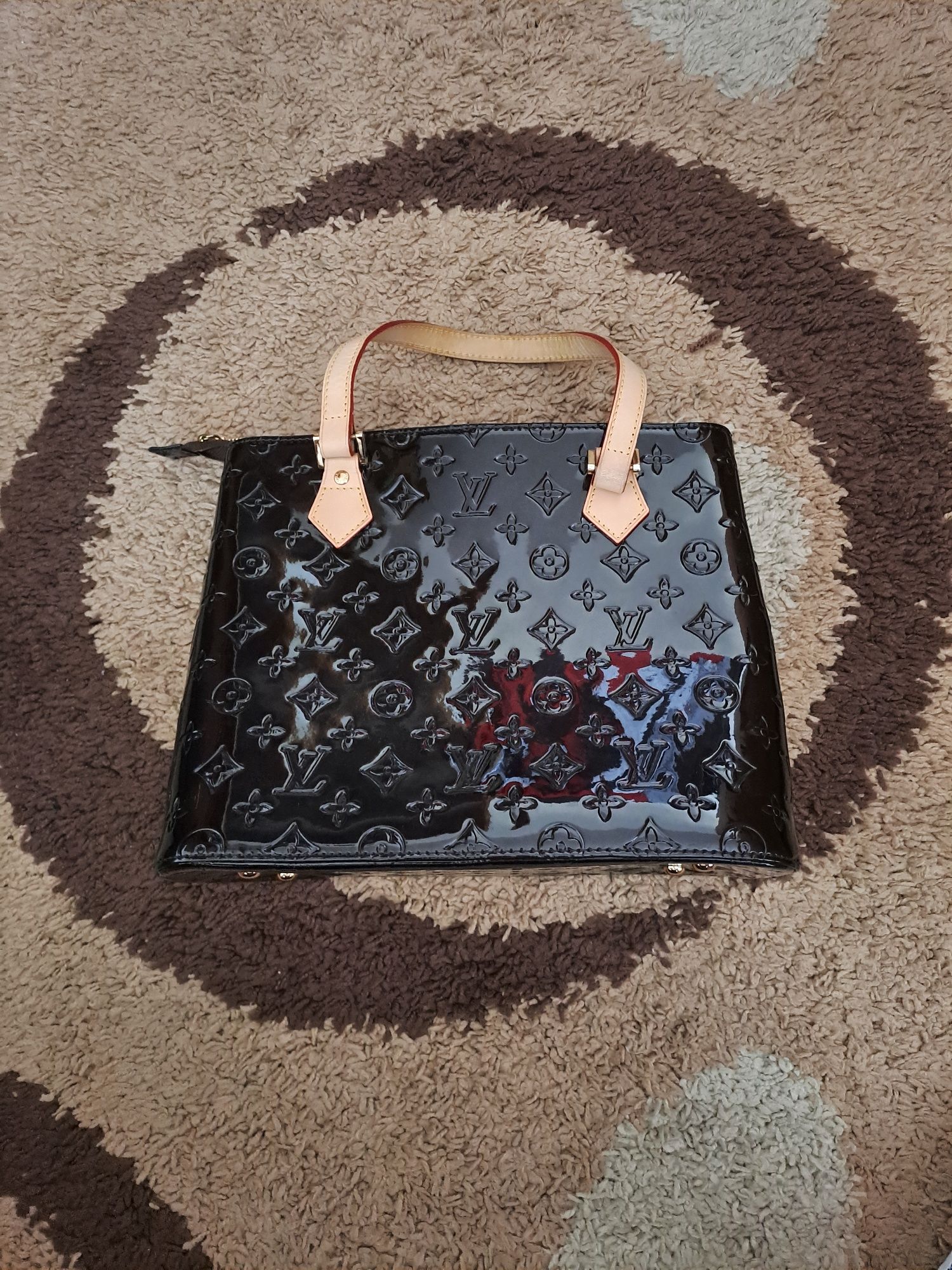 Vând Geanta Louis Vuitton