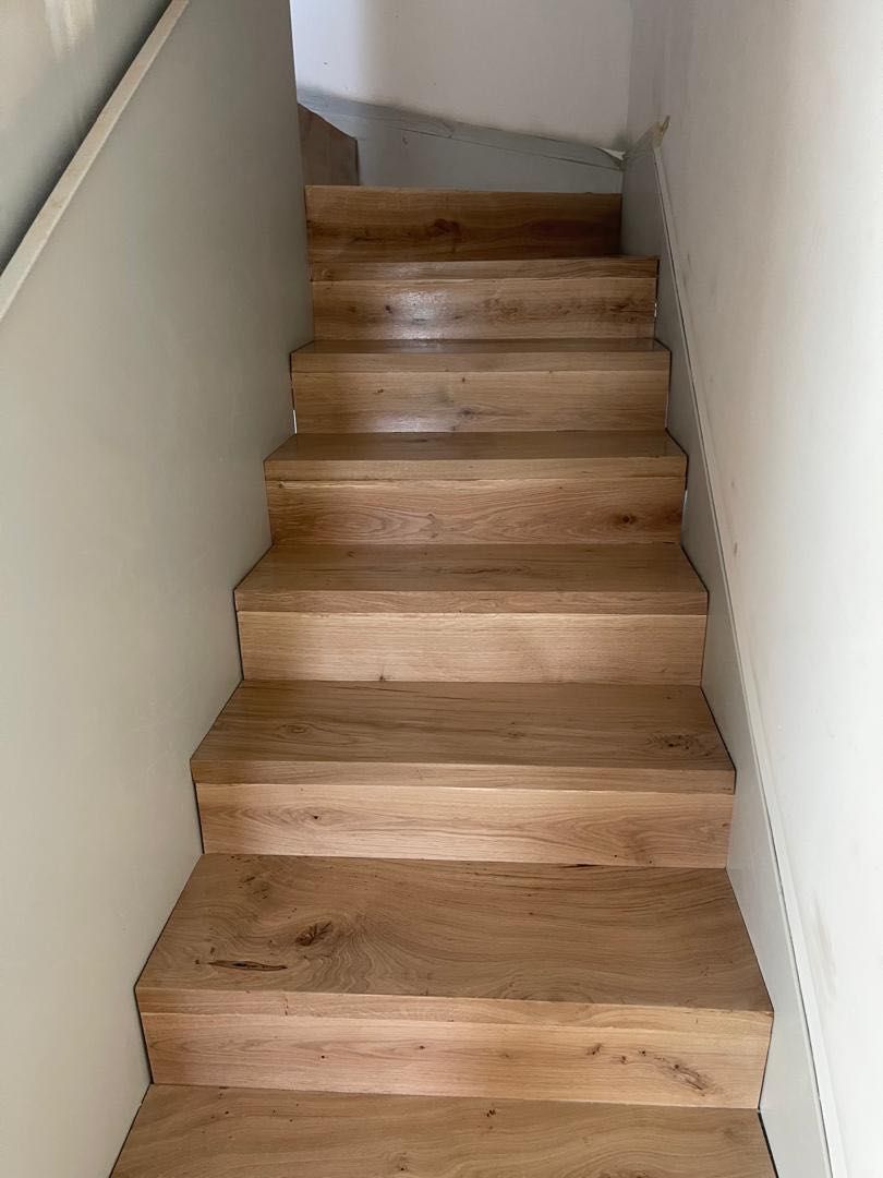 Scara si foisor din lemn si fier interior si exterior