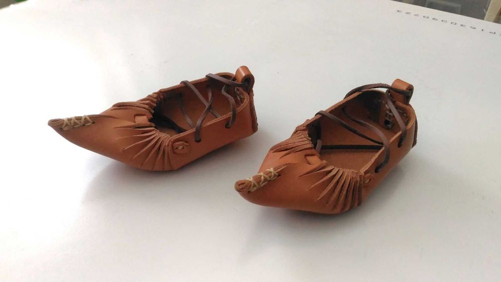 Opincute mici pentru copii sau decor/decoratiune