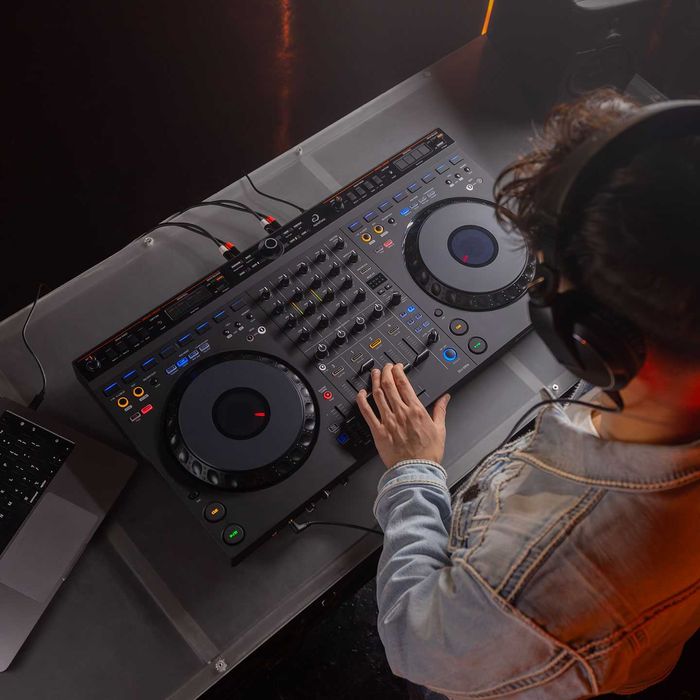 AlphaTheta / Pioneer DDJ-GRV6