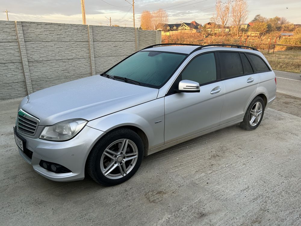 Vand mercedes c180 sau schimb