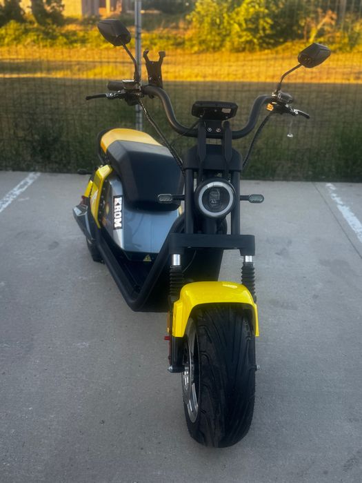 Vând scuter electric s701sport  preț negociabil