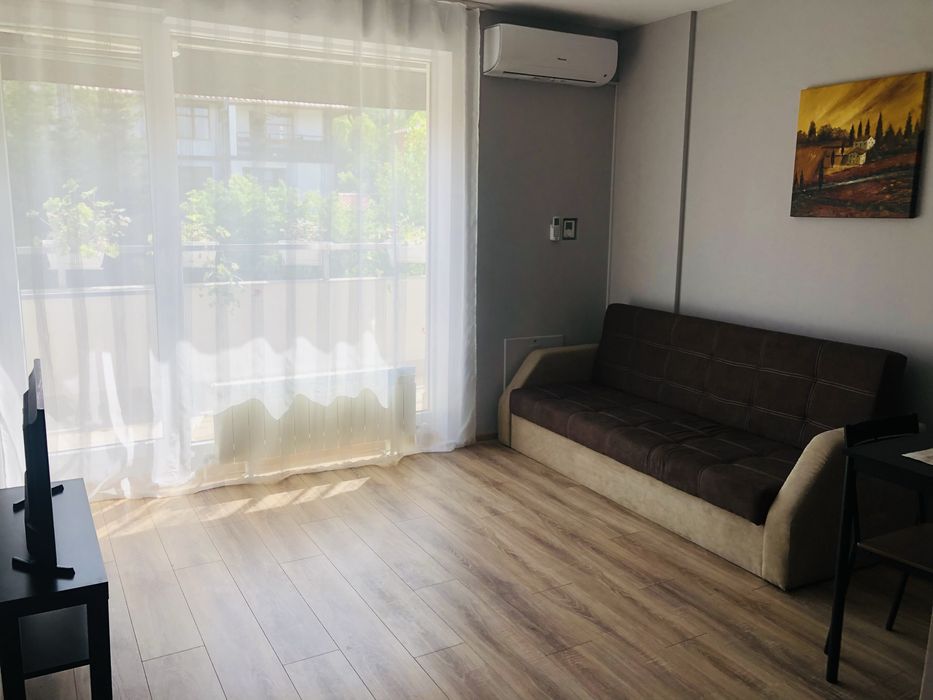 Продавам холен дован