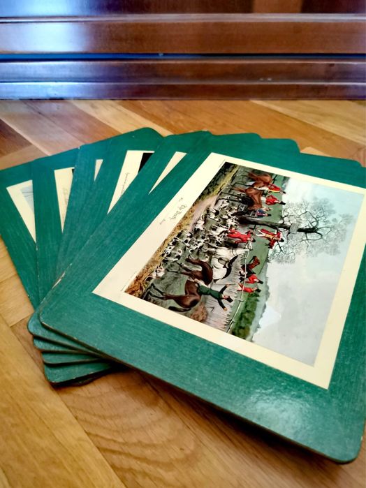 Антикварна поставка за списания за муз. плочи + 6 подложки за чинии