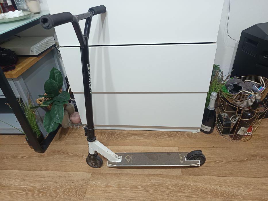 Trotineta acrobatii stunt