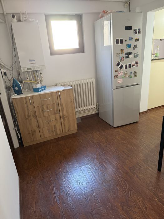 Apartament de vanzare ,zona Lujerului