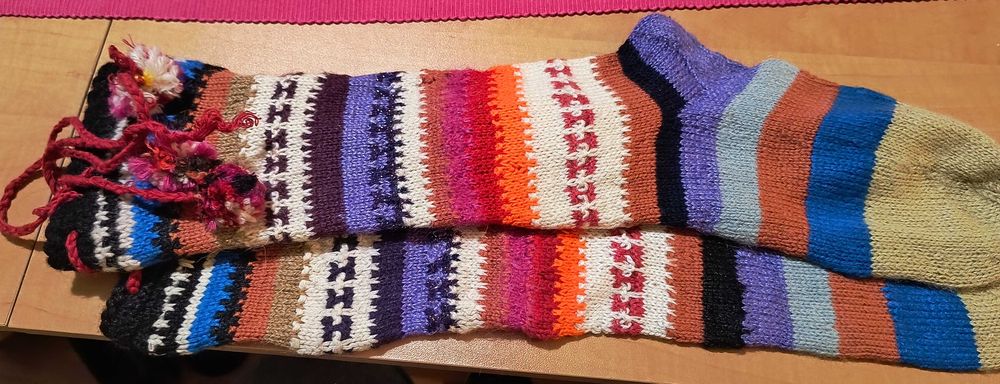 Продавам дамски гети