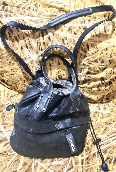 Дамска чанта от изкуствена кожа 3в1 - ръчна,раница и чанта през рамо