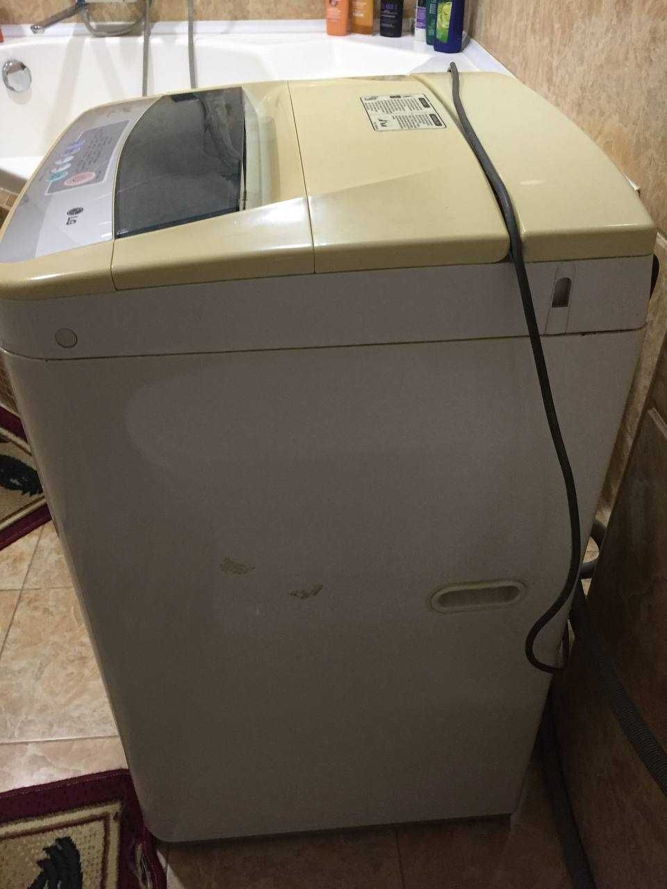 Продаю стиральную машинку LG