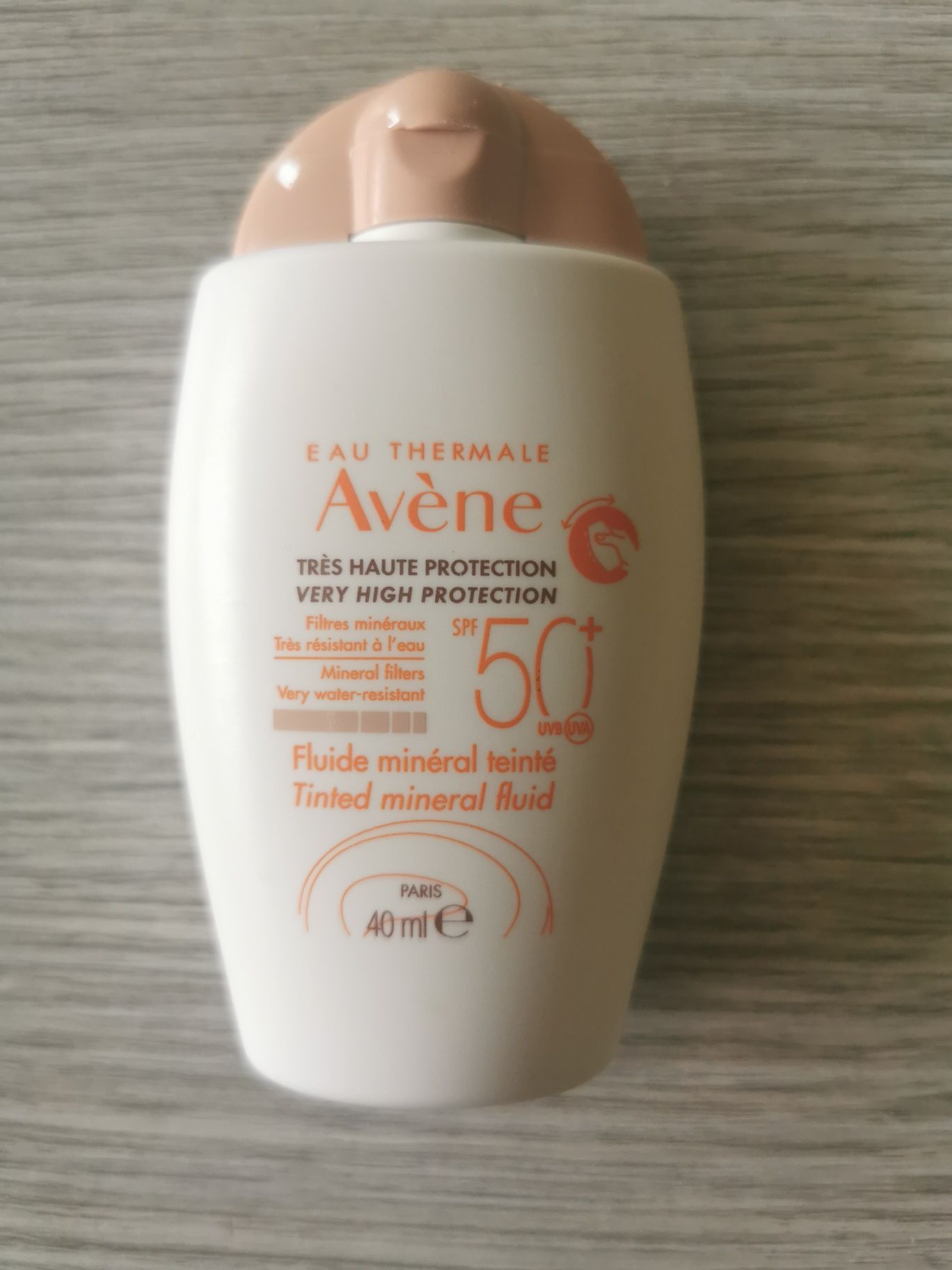 Avene fluide, минерална слънцезащита SPF50