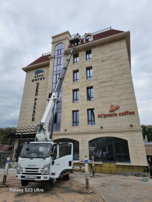 автовышка 30 метров,  АГП,  Услуги автовышки,  подъёмные машины, кобра