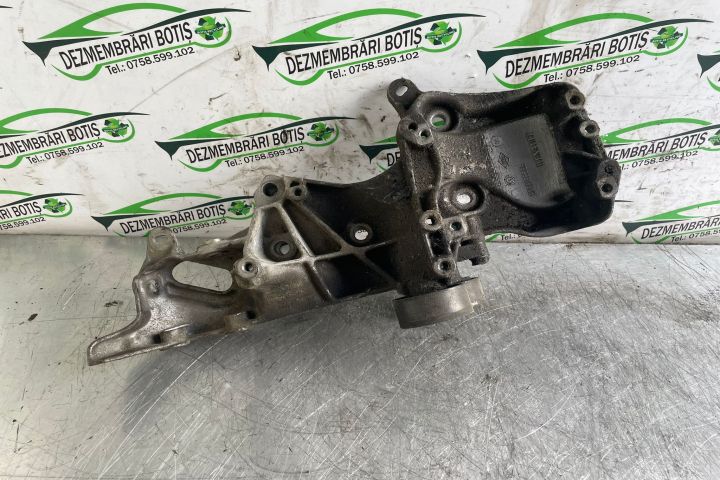 Suport alternator 8200169566 Dacia Logan prima generatie