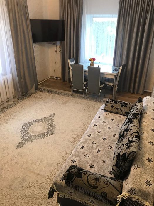 Продам квартиру с участком с домиками с бизнесом