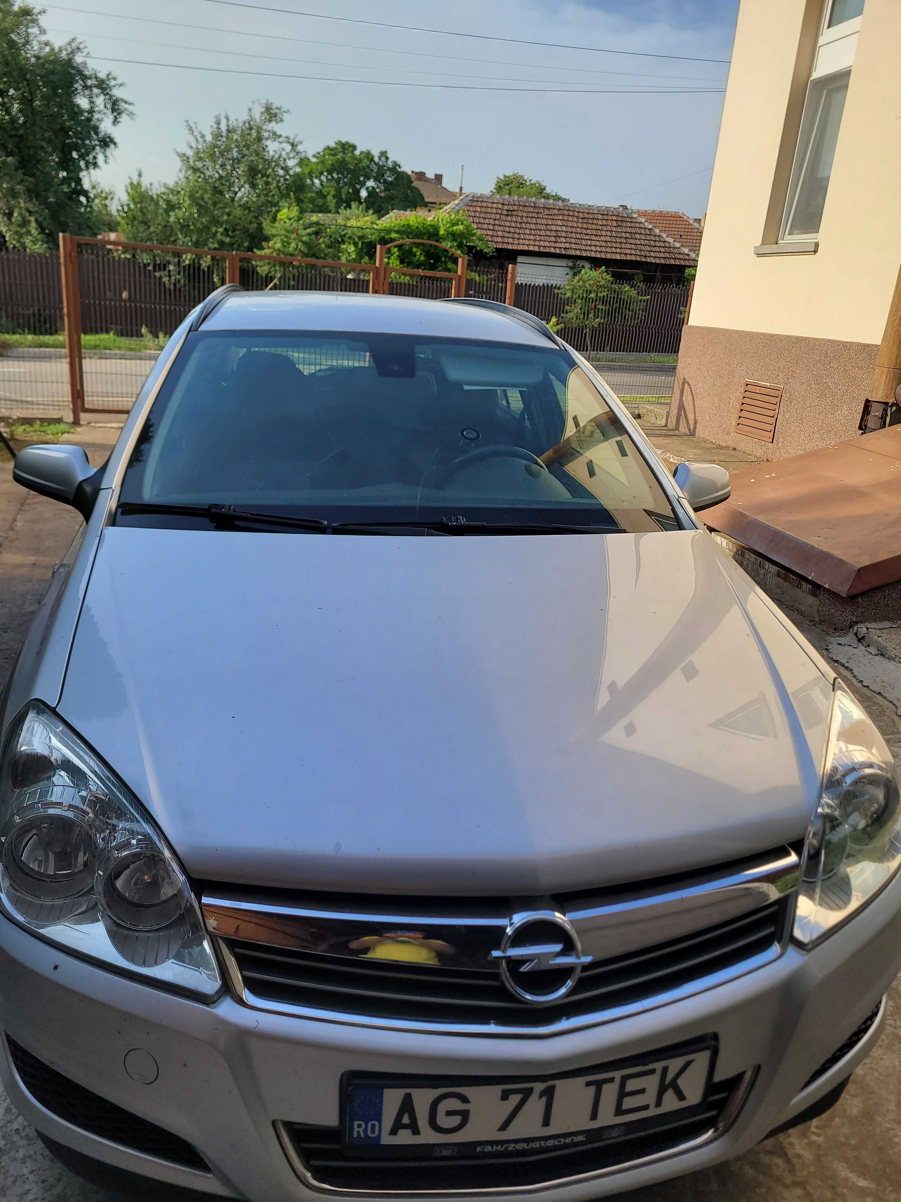 Vand Auto Opel Astra ,motor 1,7 Diesel,165000km reali