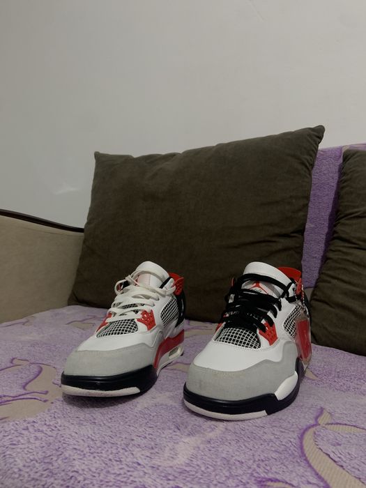 Кросовки jordan 4