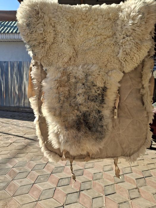 Меховой чехол на авто